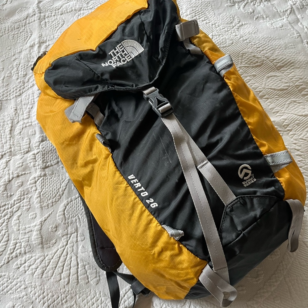 The North Face Vento 29L stuff sack backpack